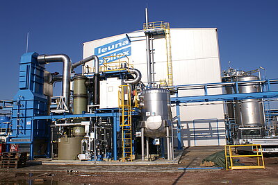 Außenansicht der Epoxidharzanlage